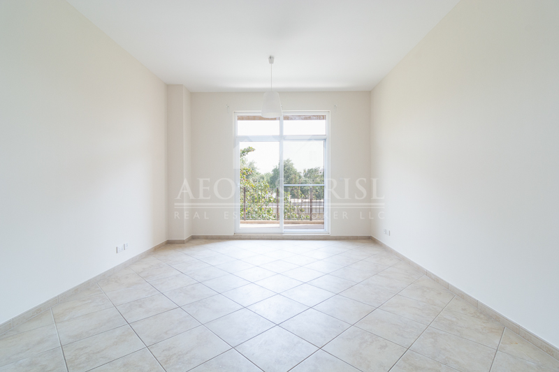 Spacious 2 Bed Apt | Well Maintained | Rented